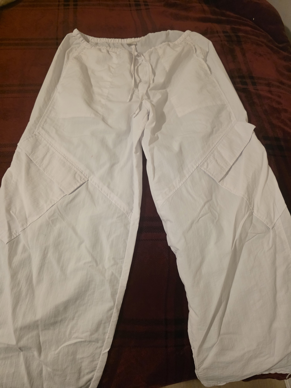 No Boundaries White Womens Cargo Pants with Drawstring Waist